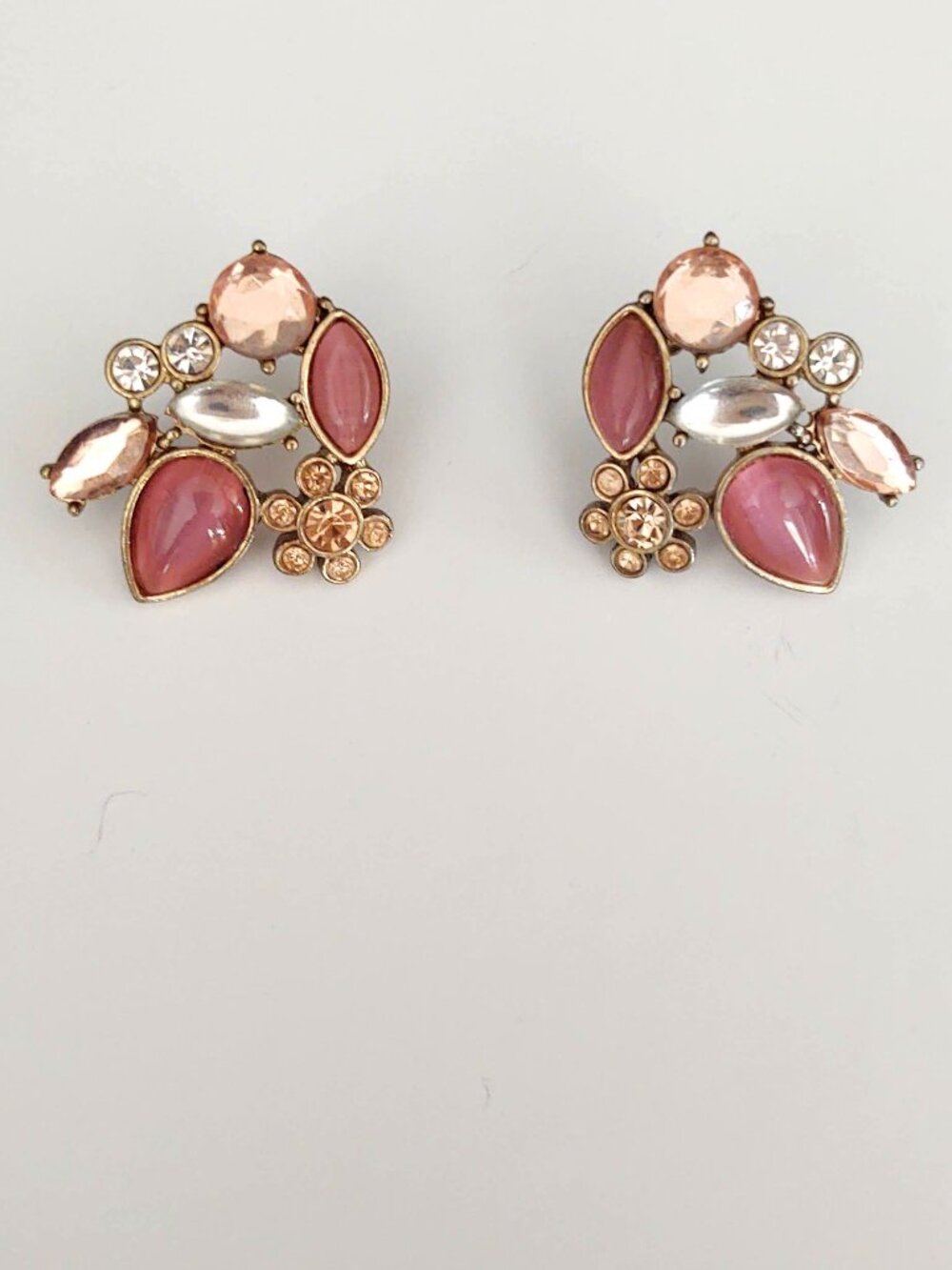 Peach, pink and clear beaded earring